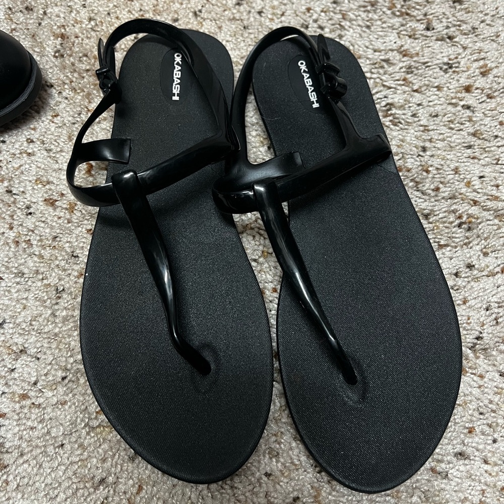 ✨Okabashi Brand New Black Sandals! Never worn!✨